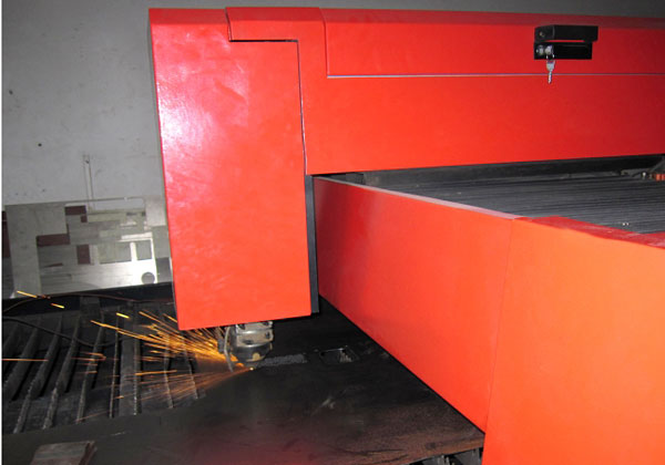 Large laser cutting equipment
