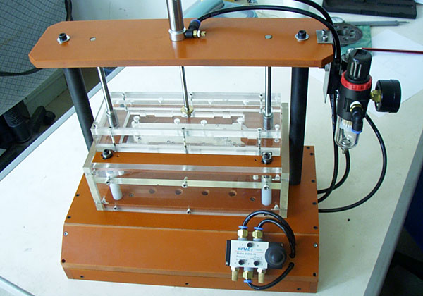 Automatic testing (bed-of-nail) machine